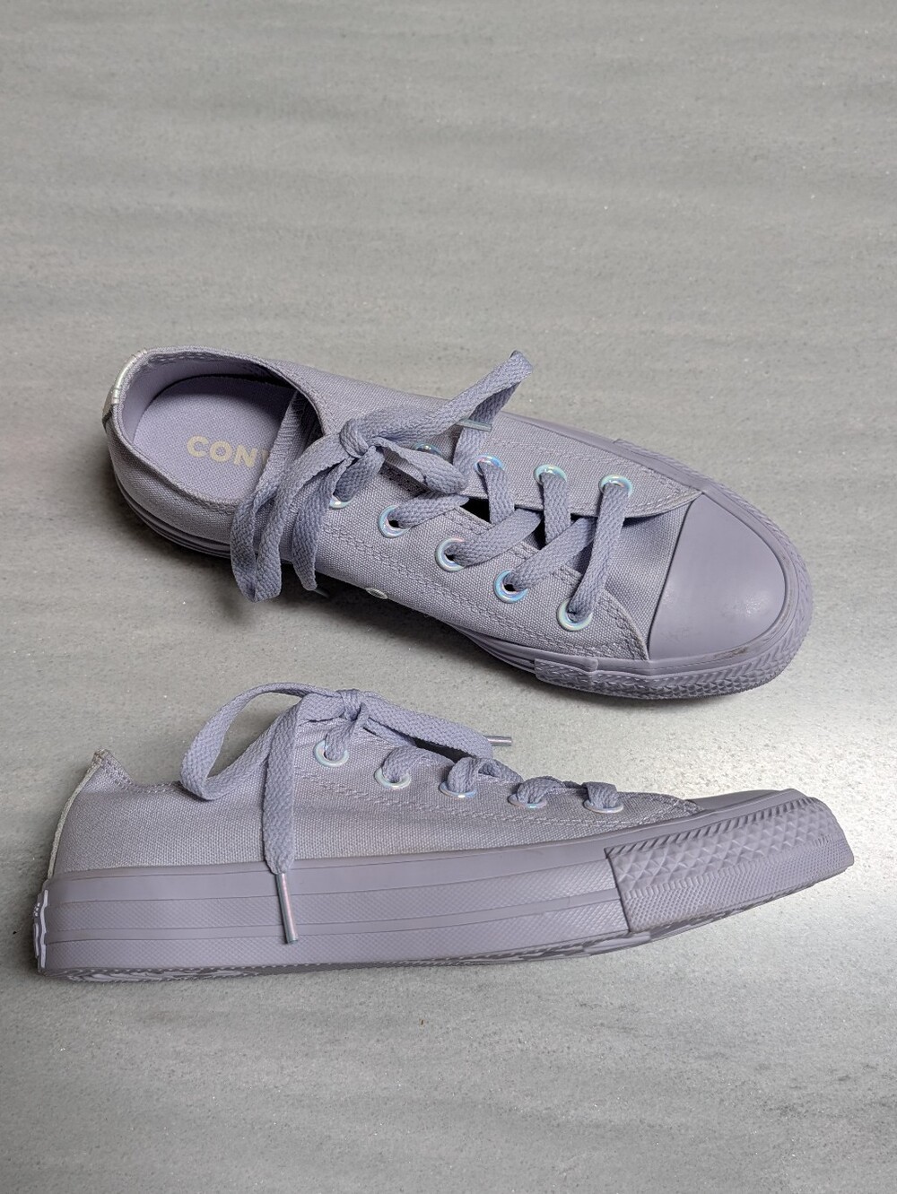 CONVERSE lavender canvas sneakers 6 - Picture 1 of 9
